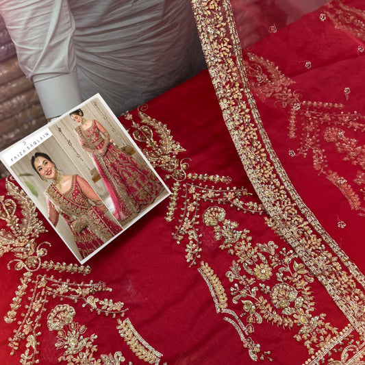 FAIZA SAQLAIN | Arusa